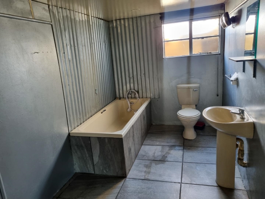 1 Bedroom Property for Sale in Paul Roux Free State